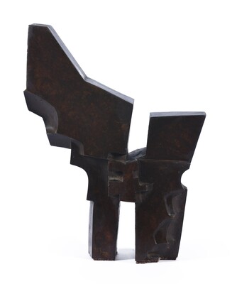 escultura NESTOR BASTERRETXEA